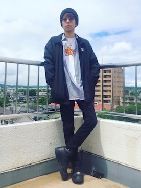 「スキニー」｜「アイテム（ナイロンジャケット）」を使った、Kazumaさん（メンズ・172cm）の春コーディネート