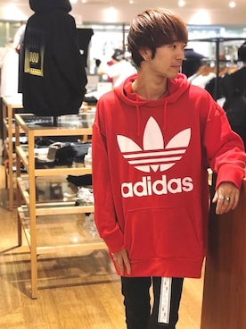 「SEVENDAYS=SUNDAY（セブンデイズサンデイ）のアイテム（パーカー）」を使った、Kazumaさん（メンズ・172cm）の秋コーディネート