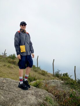 「アイテム（ポーチ、イエロー系）」を使った、Kさん（メンズ・170cm）の春コーディネート