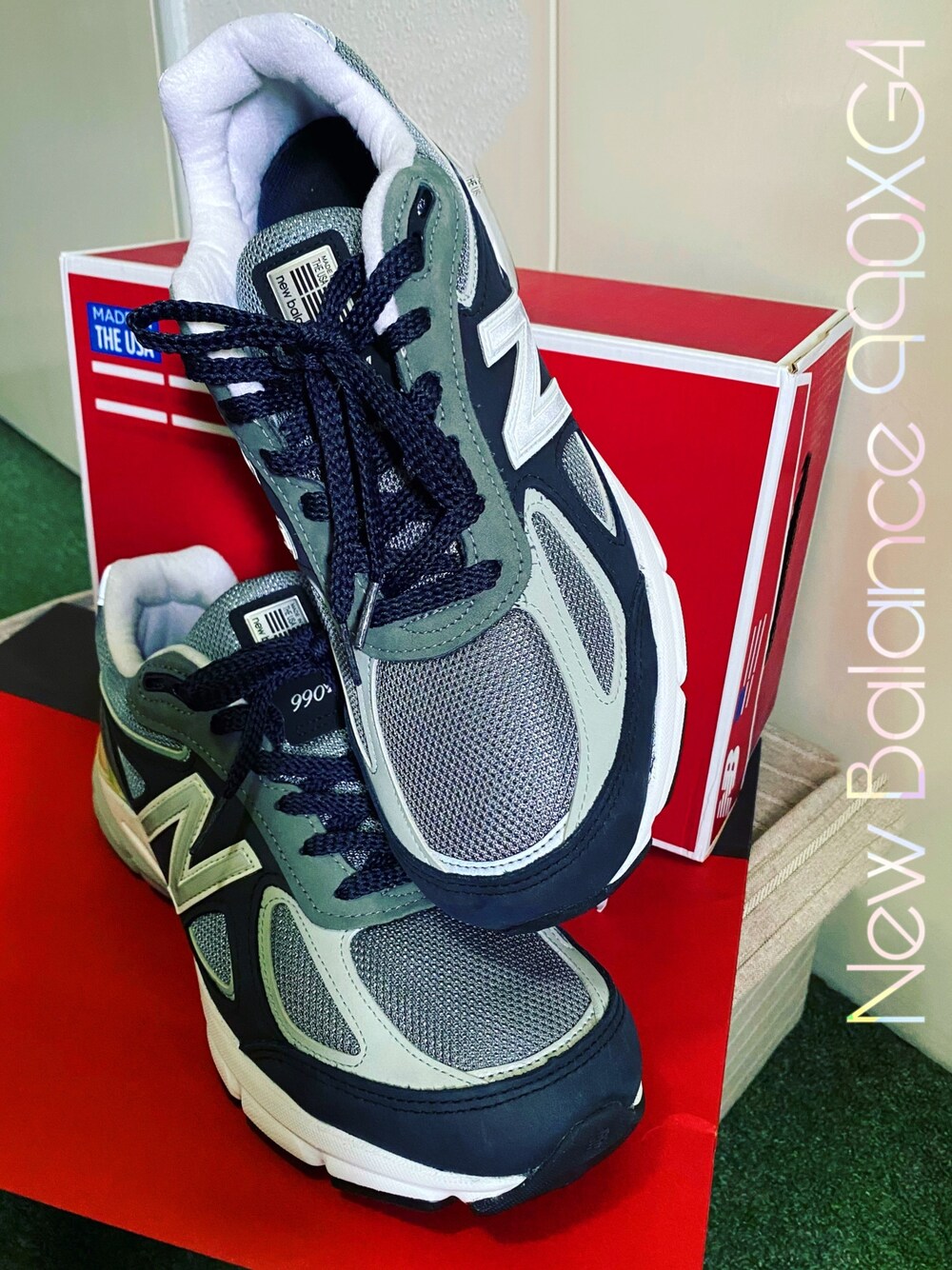 「NEW BALANCEのアイテム（スニーカー、グレー系）」を使った、Kさん（メンズ・170cm）の夏コーディネートの1枚目の写真