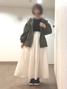 「OLIVE des OLIVE（オリーブデオリーブ）のマウンテンパーカー（マウンテンパーカー、グリーン系）」を使った、ななみさん（レディース・160cm）の秋コーディネート