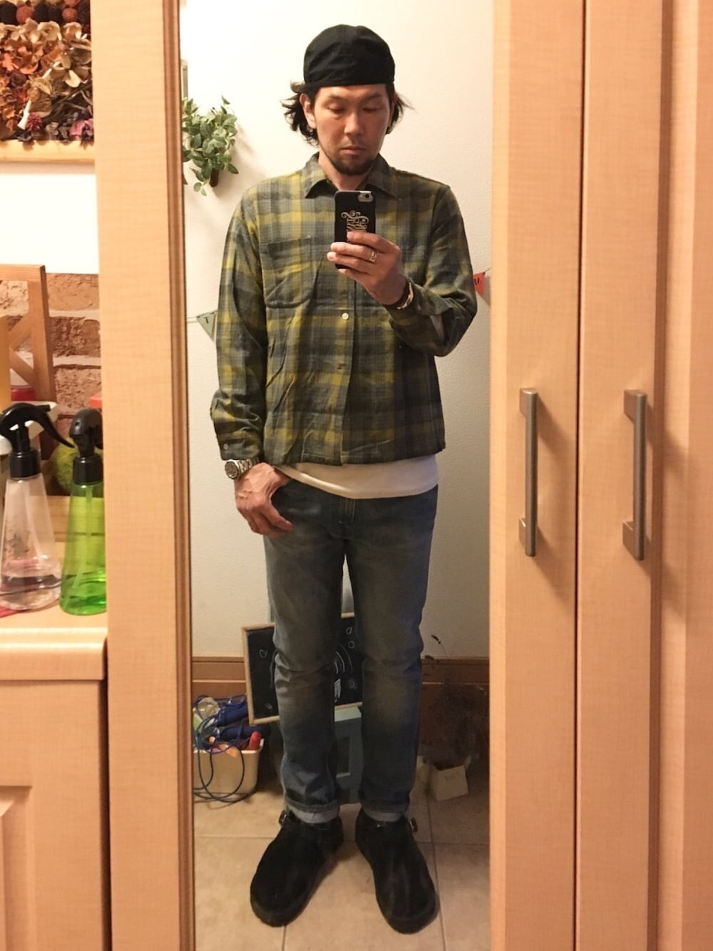 「大人カジュアル、メカニックキャップ、ウールシャツ、カットソー、デニム、vintage、古着、アメカジ、Levi's、シャツスタイル」｜「Aaron AndersonのAaron Anderson Lightning Bangle（バングル/リストバンド、シルバー系）」を使った、tomolexさん（メンズ・172cm）の秋コーディネートの1枚目の写真