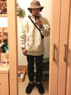 「アイテム（ハット、ブラウン系）」を使った、tomolexさん（メンズ・172cm）の春コーディネート