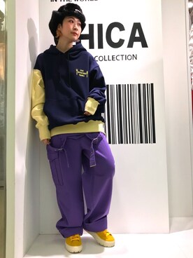 「PUMA」｜「アイテム（サロペット/オーバーオール）」を使った、オダジマ ミユキ【LHP WOMEN】さん（レディース・160cm）の冬コーディネート