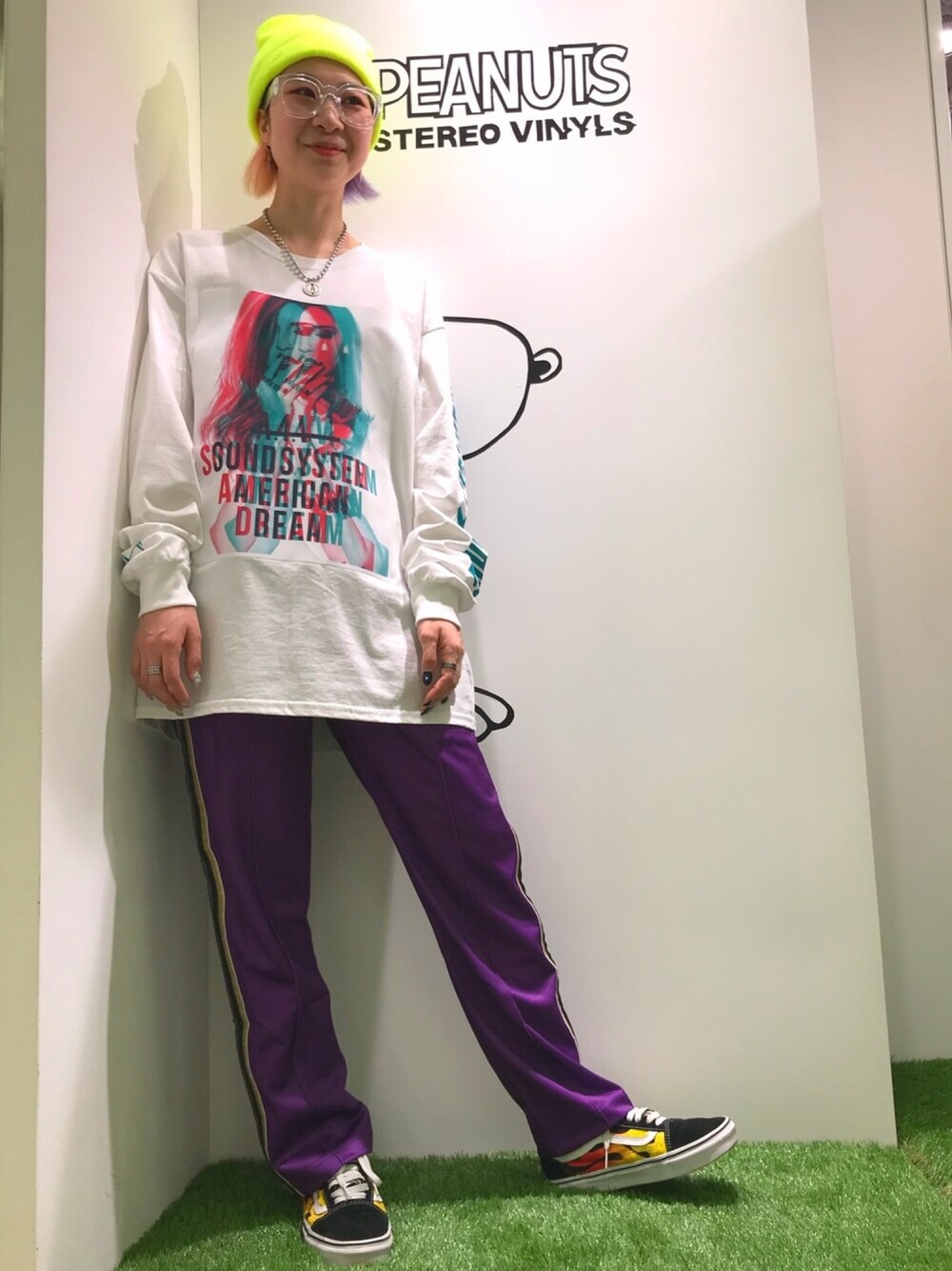 「ストリート、LHP、ロンT、AZS、LHPWOMENS、LHPWOMEN、SICKBOY、A4A」｜「L.H.P Private BrandのA4A/エーフォーエー/SOUNDSYSTEM L/S TEE（Tシャツ/カットソー、ホワイト系）」を使った、オダジマ ミユキ【LHP WOMEN】さん（レディース・160cm）の春コーディネートの1枚目の写真