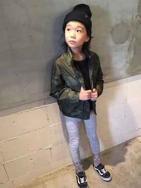 「GAP（ギャップ）のアイテム（ナイロンジャケット）」を使った、nati+genさん（キッズ・128cm）の冬コーディネート