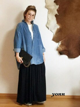 「ダンガリーシャツ」｜「アイテム（ハンドバッグ）」を使った、yonn😚さん（レディース・163cm）の秋コーディネート