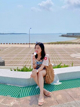 「アイテム（チューブトップ、ブルー系）」を使った、Anni 🇹🇼さん（レディース・158cm）の春コーディネート