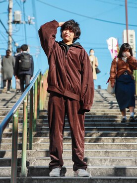 「flaner（フラネ）のアイテム（パンツ）」を使った、上野一稀さん（メンズ・173cm）の冬コーディネート
