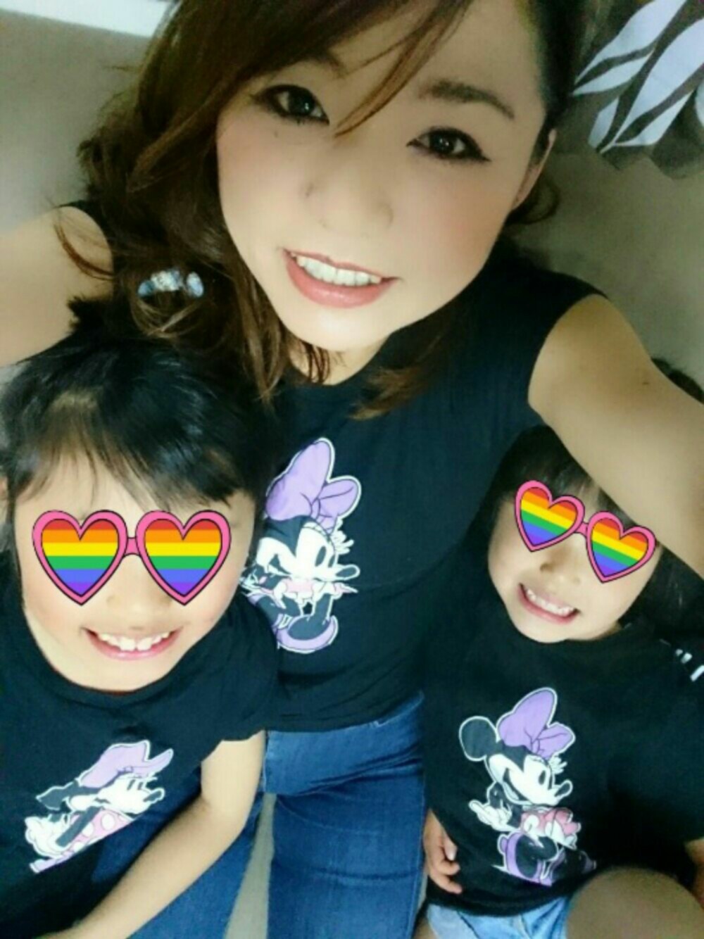 ブラック系のTシャツ/カットソー、ブラック系のフィギュア、ブラック系のフィギュアを着用したレディースの春コーディネートの1枚目の写真