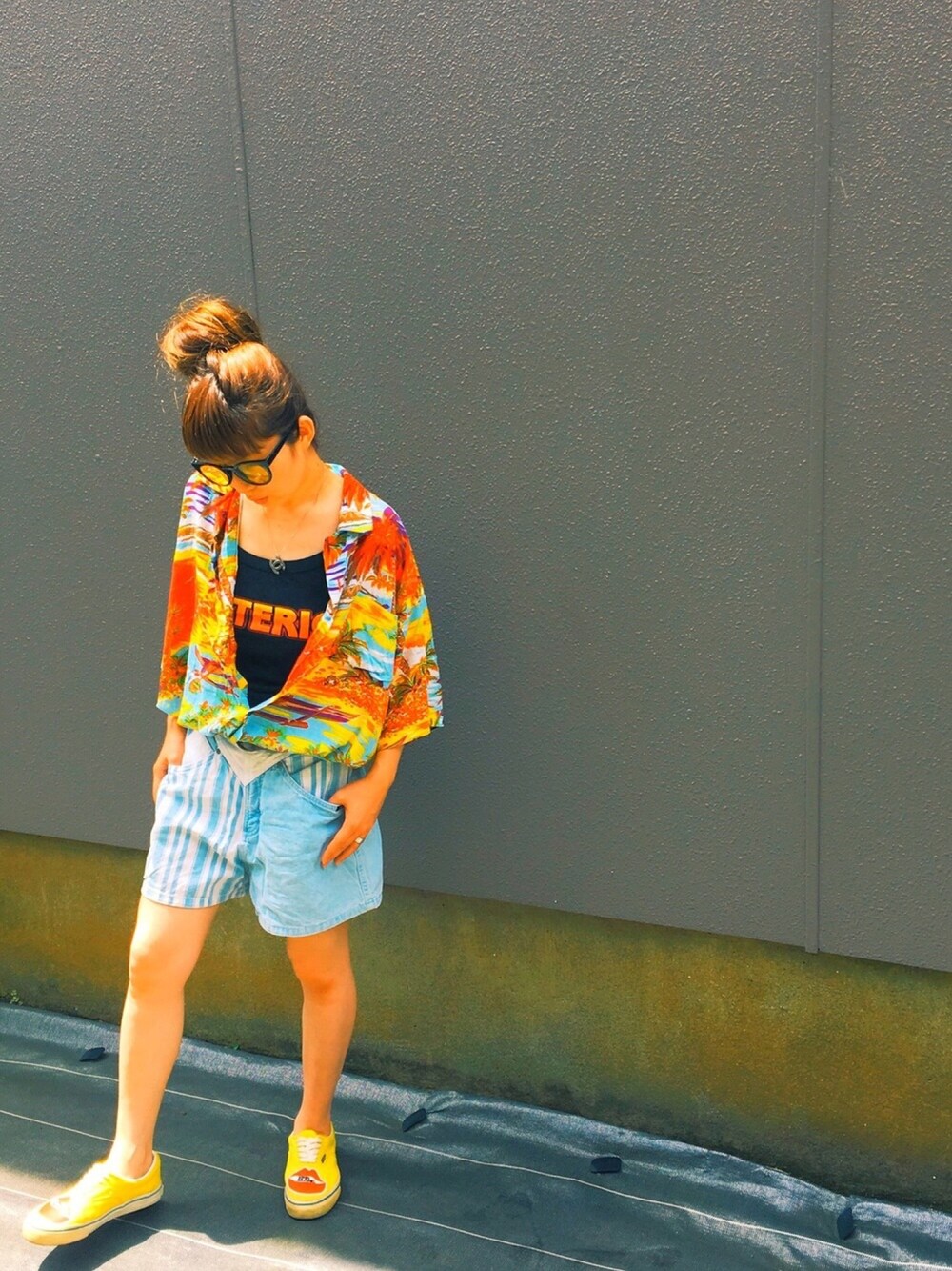 「古着、アロハシャツ、オトナカジュアル、ヴィンテージ、古着MIX、summer、抜き襟、夏コーデ、キュウリガン、オープンカラーシャツ」｜「390円 サンキュマートのアイテム（メガネ、その他）」を使った、kyuligunさん（レディース・155cm）の夏コーディネートの1枚目の写真