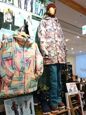 「COAL（コール）のアイテム」を使った、RIDERS FACTさん（レディース・156cm）の秋コーディネート