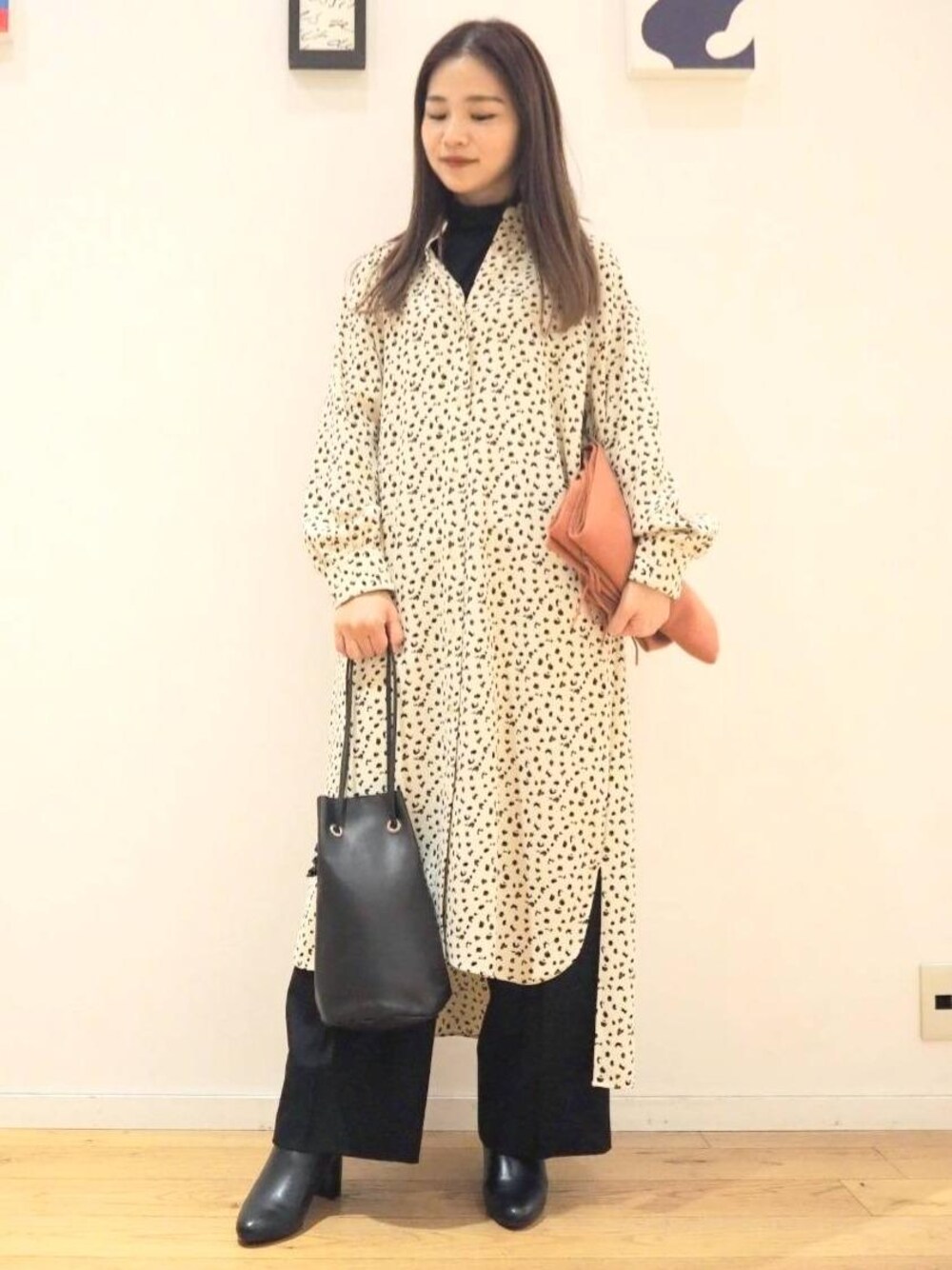「レイヤードスタイル、大人カジュアル、casual、ブーツスタイル」｜「green label relaxingのFFC  ウールムジ ストール（ストール/ショール、ピンク系）」を使った、MOE908さん（レディース・160cm）の冬コーディネートの1枚目の写真