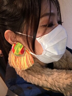 「les chatのアイテム（ピアス（両耳用）、イエロー系）」を使った、Naommさん（レディース・160cm）の冬コーディネート