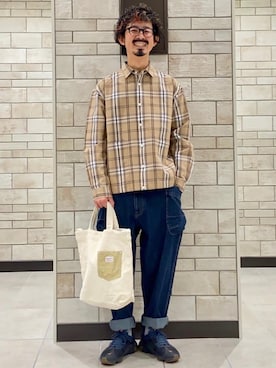 「SMITH'S（スミス）のアイテム（バッグ）」を使った、coen Shinoさん（メンズ・165cm）の春コーディネート