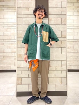 「coen（コーエン）のアイテム（スラックス）」を使った、coen Shinoさん（メンズ・165cm）の夏コーディネート