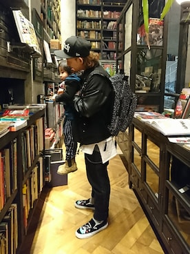 「VANS（バンズ）のアイテム（スニーカー、ブラック系）」を使った、MONOTUKURIさん（メンズ・160cm）の冬コーディネート