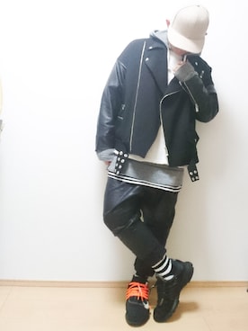 「SEVENDAYS=SUNDAY（セブンデイズサンデイ）のアイテム（パーカー）」を使った、Keisuuuuさん（メンズ・160cm）の秋コーディネート