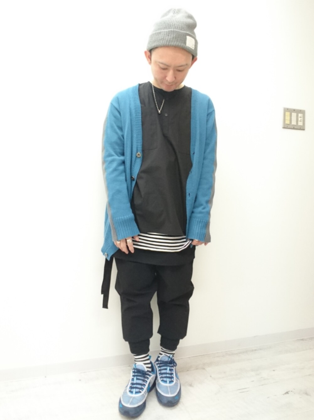 「平成最後のWEARISTAセンバツ、春、NoraLily、レイヤードスタイル、ブルー×グレー、いいね、save、フォローお願いします🤑、スニーカー好きと繋がりたい、お洒落さんとつながりたい、perkyroom、うちだゆうほ」｜「CIAOPANIC TYPYのコットン混リブニットワッチ（ニットキャップ/ビーニー、グレー系）」を使った、Keisuuuuさん（メンズ・160cm）の春コーディネートの1枚目の写真