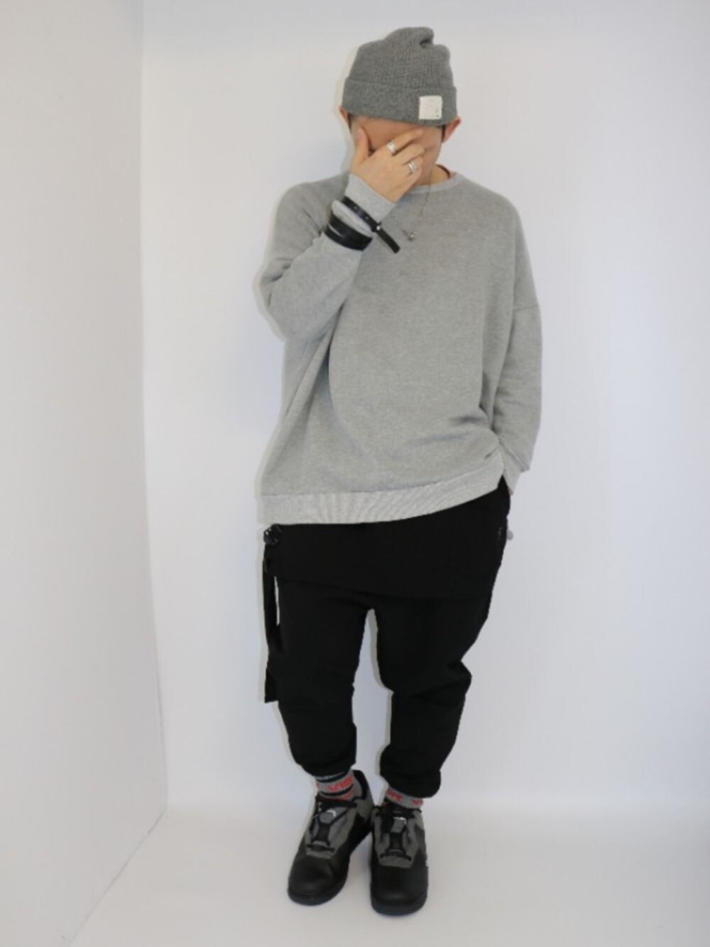 「はるコーデ、平成最後、ストリートMIX、おしゃれさんと繋がりたい、いいね、save、フォローお願いします🤑、フォローミー、a-cold-wall」｜「JAM HOME MADEのはじめて レザー ブレスレット セット（ブレスレット、ブラック系）」を使った、Keisuuuuさん（メンズ・160cm）の春コーディネートの1枚目の写真