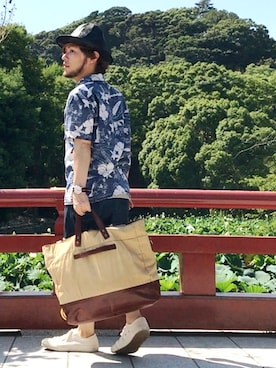 「FOSSIL（フォッシル）のアイテム（バッグ）」を使った、KENT BREAD HAT さん（メンズ・156cm）の夏コーディネート