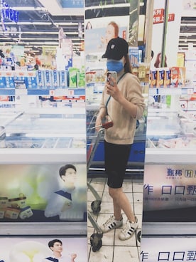 「UNIQLO（ユニクロ）のアイテム（パーカー、ベージュ系）」を使った、brookilikeさん（レディース）の春コーディネート