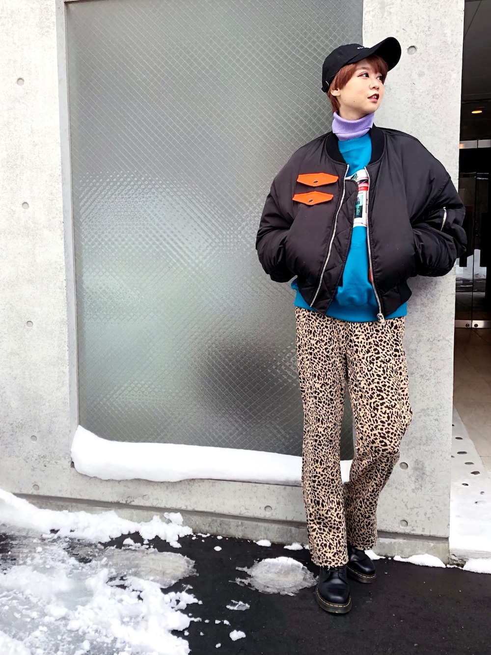 「jouetie、CLANE、Splay、PAMEO POSE、パメオポーズ、MA-1、キャップ、ヒョウ柄パンツ、Dr.Martens、カジュアル」｜「SpRayのアイテム（パンツ、その他）」を使った、adaaajoさん（レディース・166cm）の冬コーディネートの1枚目の写真