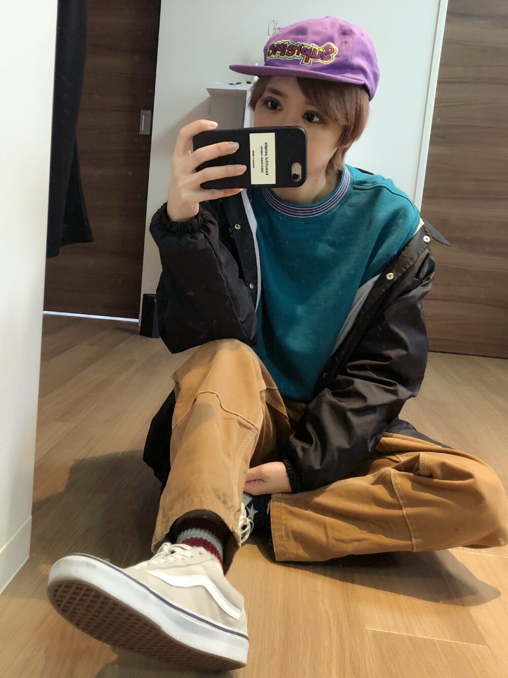 「シュプリーム、supreme、キャップ、チャンピオン、Champion、スウェット、ワークパンツ、VANS、スニーカー」｜「Championのアイテム（スウェット、ブルー系）」を使った、adaaajoさん（レディース・166cm）の春コーディネートの1枚目の写真