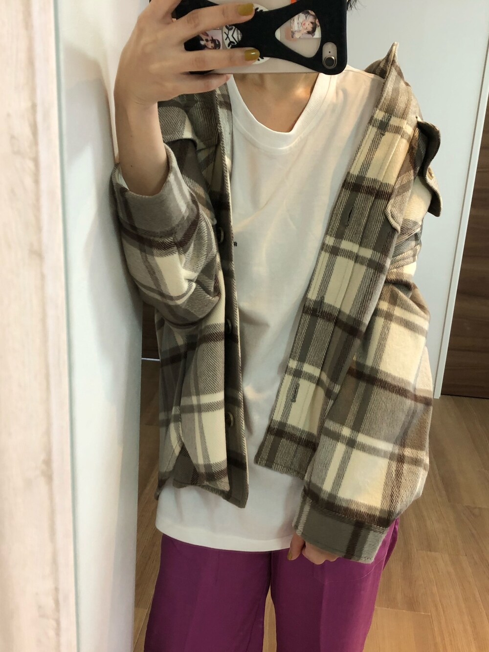 「カラーパンツ、CPOジャケット、CPOシャツ、cepo.、ラフパンツ、カジュアル、ロンT、秋のコーデ、チェックシャツ、OZOC」｜「cepoのＣＰＯジャケット（その他アウター、ホワイト系）」を使った、adaaajoさん（レディース・166cm）の秋コーディネートの1枚目の写真