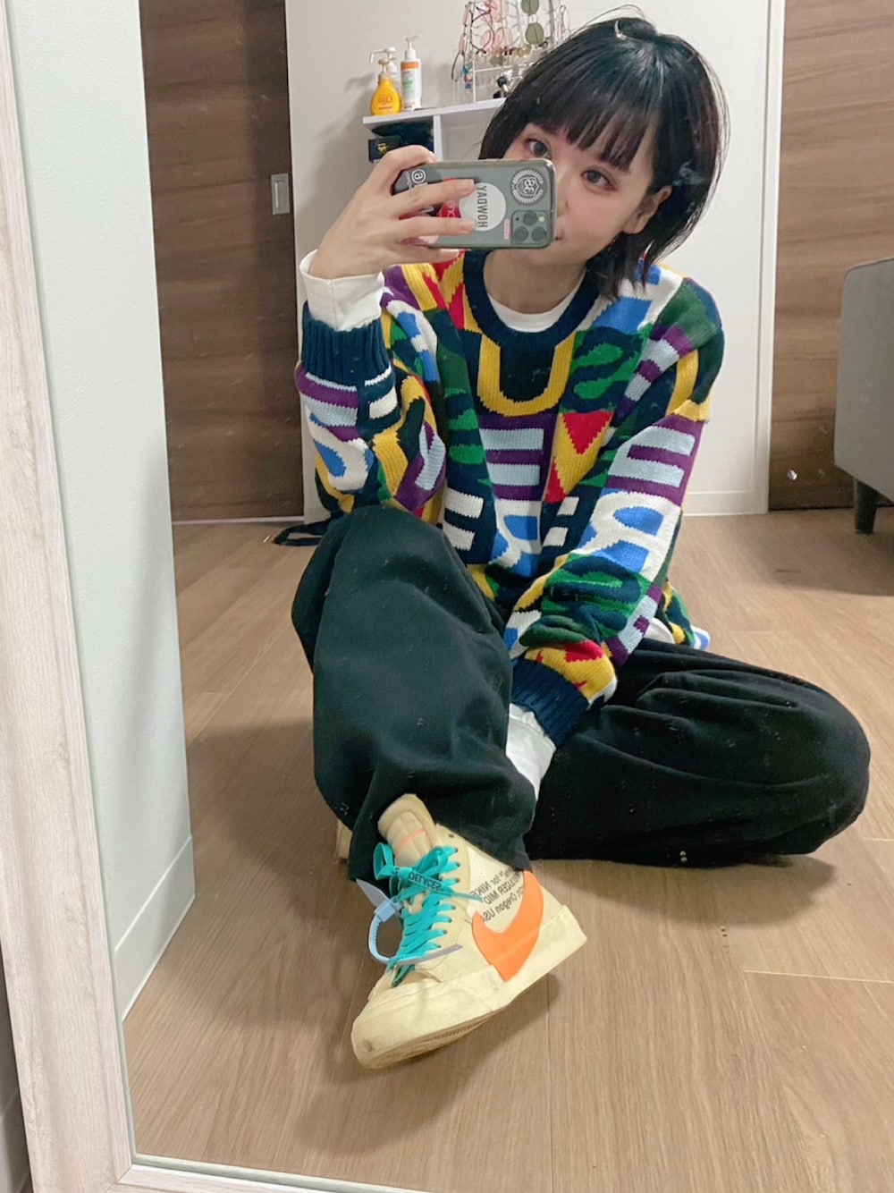 「MM6、MM6 Maison Martin Margiela、コクーンパンツ、シュプリーム、supreme、スニーカー、off white、NIKE、NIKEBLAZER、ストリート」｜「Supreme のアイテム（ニット/セーター、その他）」を使った、adaaajoさん（レディース・166cm）の冬コーディネートの1枚目の写真