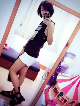 「Lulus（-）のアイテム（パンツ）」を使った、Yi  Linさん（レディース・160cm）の秋コーディネート