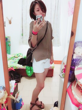 「Lulus（-）のアイテム（パンツ）」を使った、Yi  Linさん（レディース・160cm）の春コーディネート