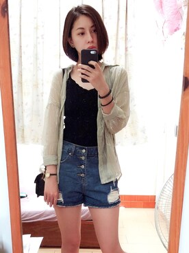 「Lulus（-）のアイテム（トップス）」を使った、Yi  Linさん（レディース・160cm）の秋コーディネート