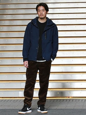 「JOURNAL STANDARD（ジャーナルスタンダード）のアイテム（マウンテンパーカー）」を使った、松下 和貴さん（メンズ・177cm）の秋コーディネート
