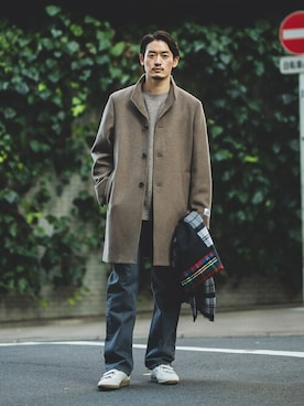 「JOURNAL STANDARD（ジャーナルスタンダード）のアイテム（チェスターコート）」を使った、松下 和貴さん（メンズ・177cm）の秋コーディネート