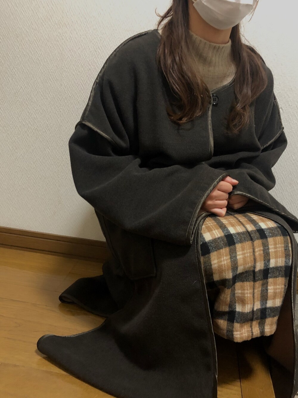 「休日スタイル、低身長、ブラウン色に染まれ」｜「Kastaneのアイテム（ステンカラーコート、ブラウン系）」を使った、Wakaさん（レディース・153cm）の冬コーディネートの1枚目の写真