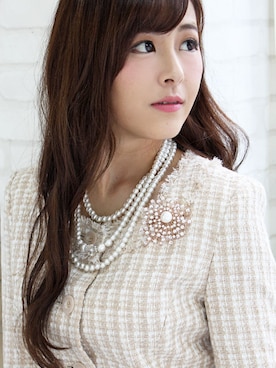 「アイテム（ブローチ/コサージュ）」を使った、LALABoutiqueさん（レディース・160cm）の春コーディネート