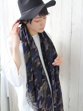 「アイテム（ストール/ショール）」を使った、LALABoutiqueさん（メンズ・178cm）の春コーディネート