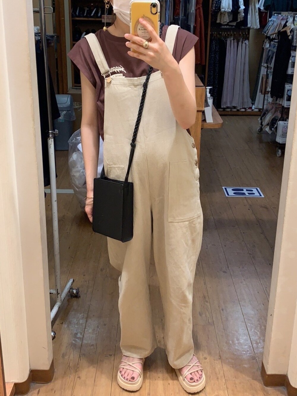 「SM2のアイテム（Tシャツ/カットソー、ブラウン系）」を使った、✩さん（レディース・156cm）の夏コーディネートの1枚目の写真