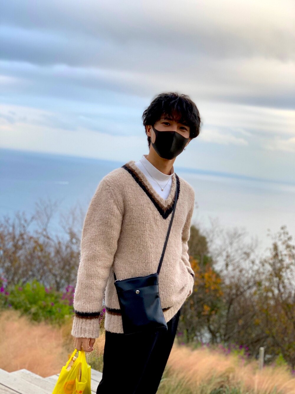 「年末WEAR感謝祭、大人カジュアル、おしゃれさんと繋がりたい、ビッグシルエット、冬のコーデ、秋冬コーデ、ゆるコーデ、ベージュ」｜「kolorのアイテム（ニット/セーター、ベージュ系）」を使った、たくみさん（メンズ・168cm）の冬コーディネートの1枚目の写真