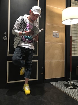 「1piu1uguale3 RELAX（ウノピュウノウグァーレトレリラックス）のアイテム（帽子）」を使った、Koutaro Makitaさん（メンズ・170cm）の春コーディネート