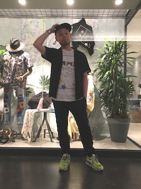 「roar（ロアー）のアイテム（パンツ）」を使った、Koutaro Makitaさん（メンズ・170cm）の春コーディネート
