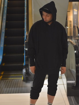 「AKM（エイケイエム）のアイテム（帽子）」を使った、Koutaro Makitaさん（メンズ・170cm）の夏コーディネート