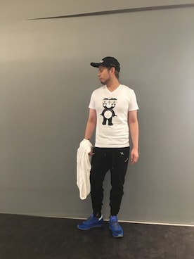 「AKM（エイケイエム）のアイテム（帽子）」を使った、Koutaro Makitaさん（メンズ・170cm）の夏コーディネート