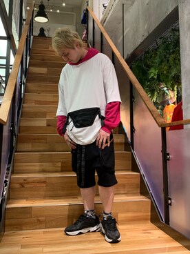「KMRii（ケムリ）のアイテム（パンツ）」を使った、Koutaro Makitaさん（メンズ・170cm）の春コーディネート
