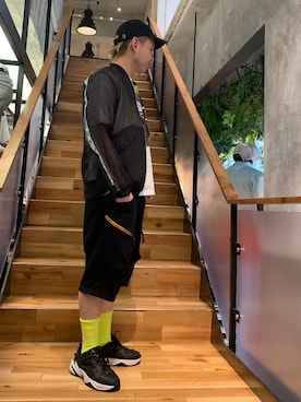 「KMRii（ケムリ）のアイテム（パンツ）」を使った、Koutaro Makitaさん（メンズ・170cm）の夏コーディネート