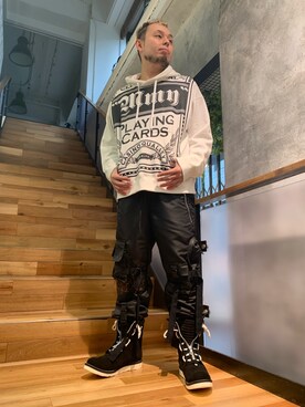 「KMRii（ケムリ）のアイテム（パンツ）」を使った、Koutaro Makitaさん（メンズ・168cm）の春コーディネート