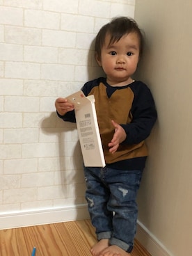 「H&M baby」｜「アイテム（スウェット）」を使った、shkさん（キッズ・70cm）の秋コーディネート