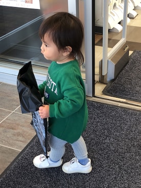 「petitbebeのアイテム（スウェット、グリーン系）」を使った、shkさん（キッズ・90cm）の冬コーディネート