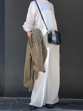 「オールホワイト」｜「アイテム（モッズコート）」を使った、kuririnさん（レディース・159cm）の春コーディネート
